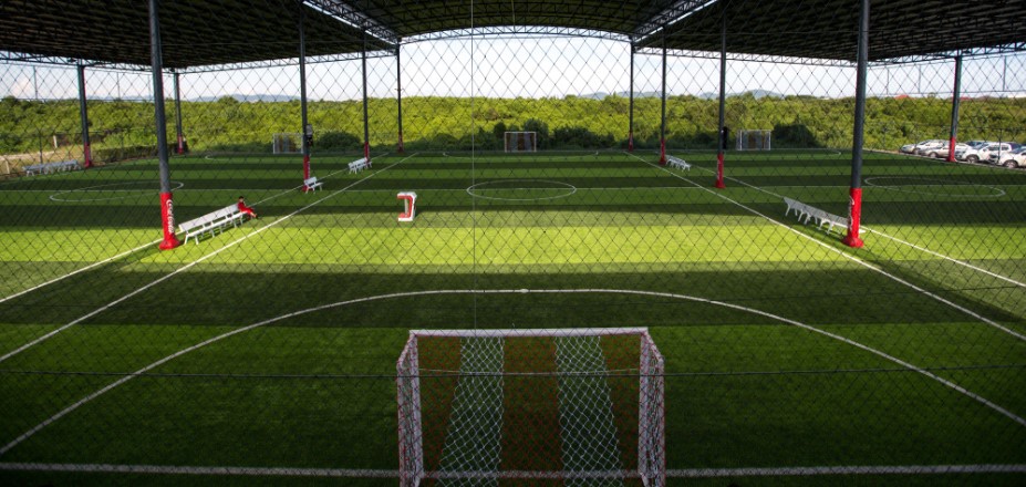 Infill or Non-infill Artificial Grass, which is Better for Sports Fields?